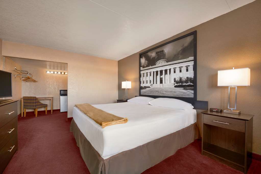 Отель Super 8 By Wyndham Millbury/Toledo Номер фото