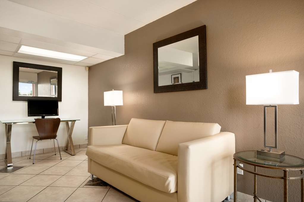 Отель Super 8 By Wyndham Millbury/Toledo Интерьер фото